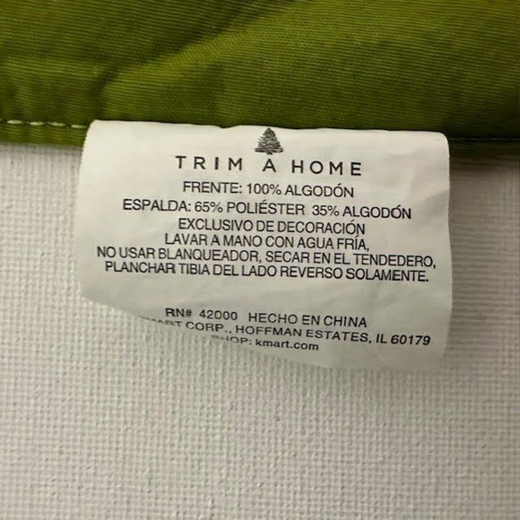 Embroidered Christmas Placemats 4 pc Trim A Home Snowman Cardinal Holly Holiday - Picture 6 of 6